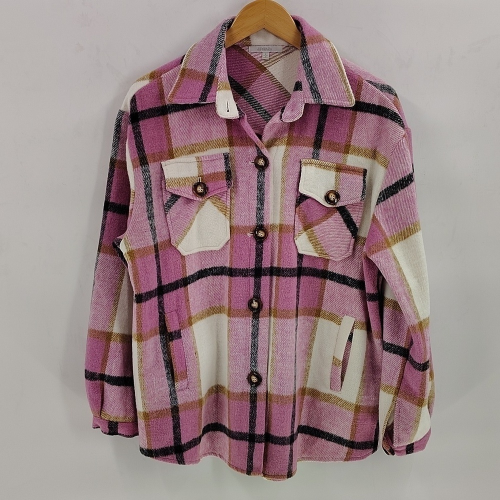 Veveret Flannel Shacket Pink Plaid Size Large Button Up Pockets